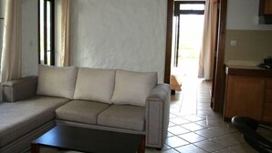 Appartement, 1 chambre | Salle de séjour