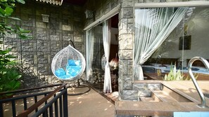 Terrace/patio - Thevni Holiday Resort (Ingiriya)