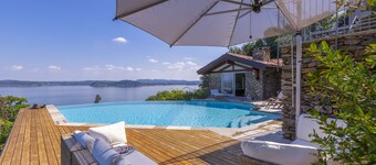 Paradis Relais Infinity Pool Lake View, Belgirate, Italy
