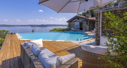 Paradis Relais Infinity Pool Lake View, Belgirate, Italy