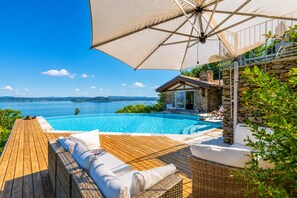 Pool - Paradis Relais Infinity Pool Lake View, Belgirate, Italy (Belgirate)