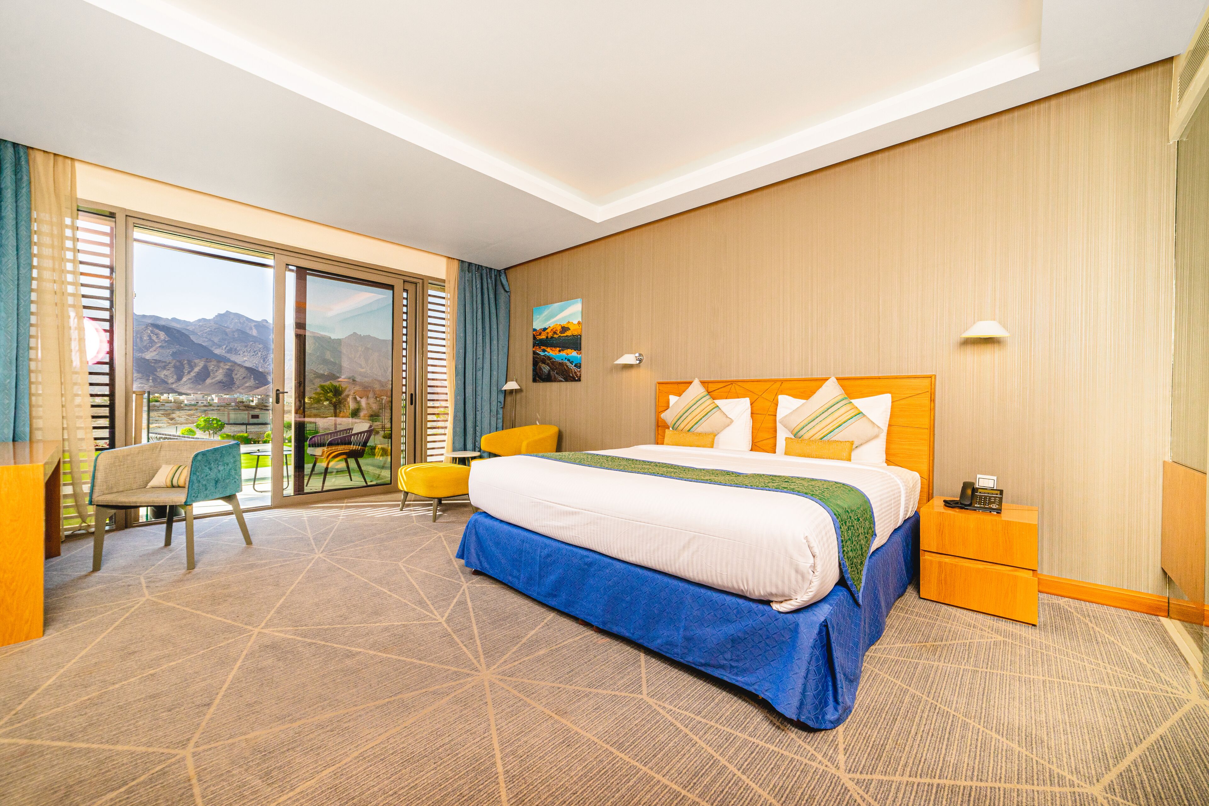 Luxury Double Room | Desk, laptop workspace, soundproofing, iron/ironing board