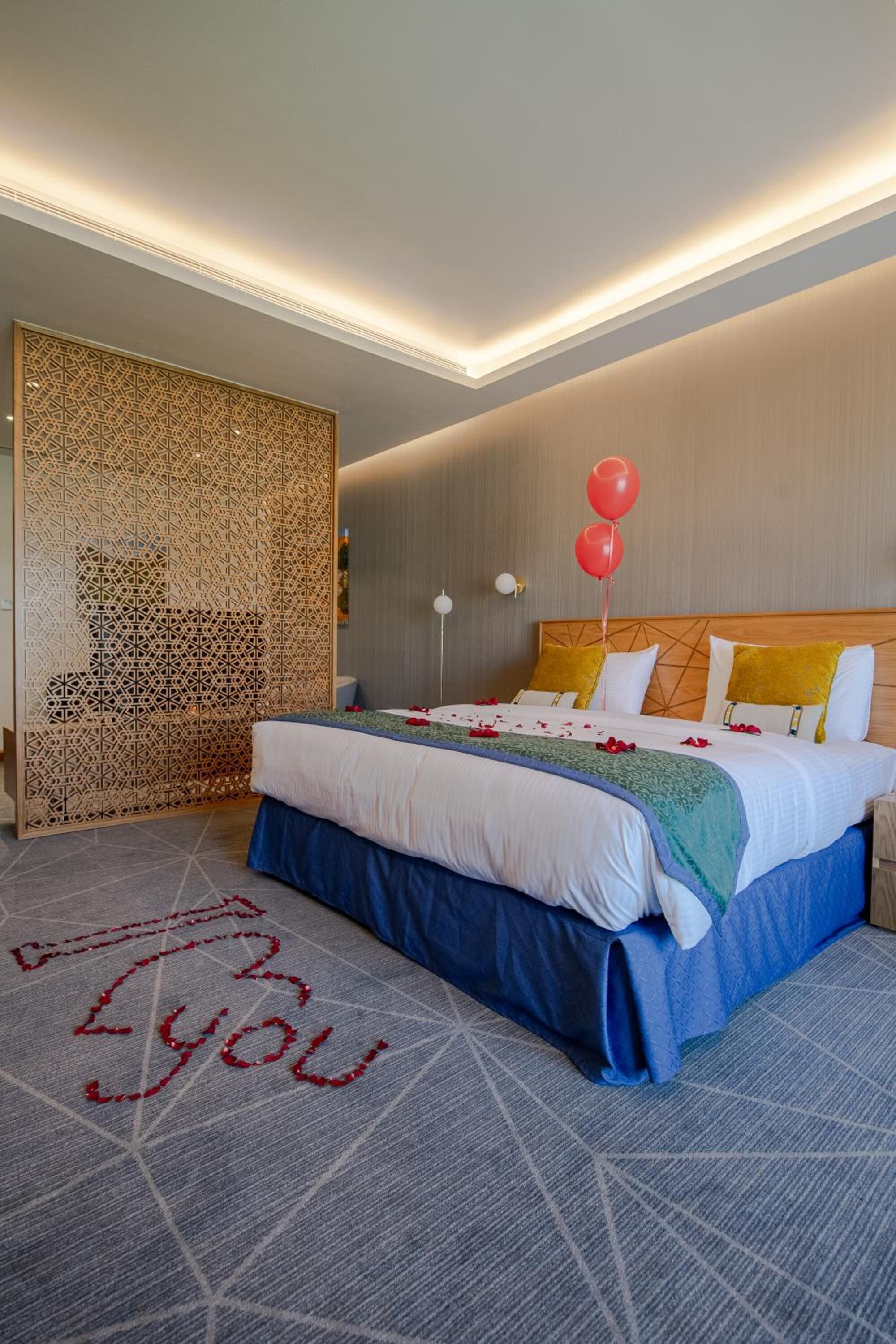 Luxury Double Room | Desk, laptop workspace, soundproofing, iron/ironing board