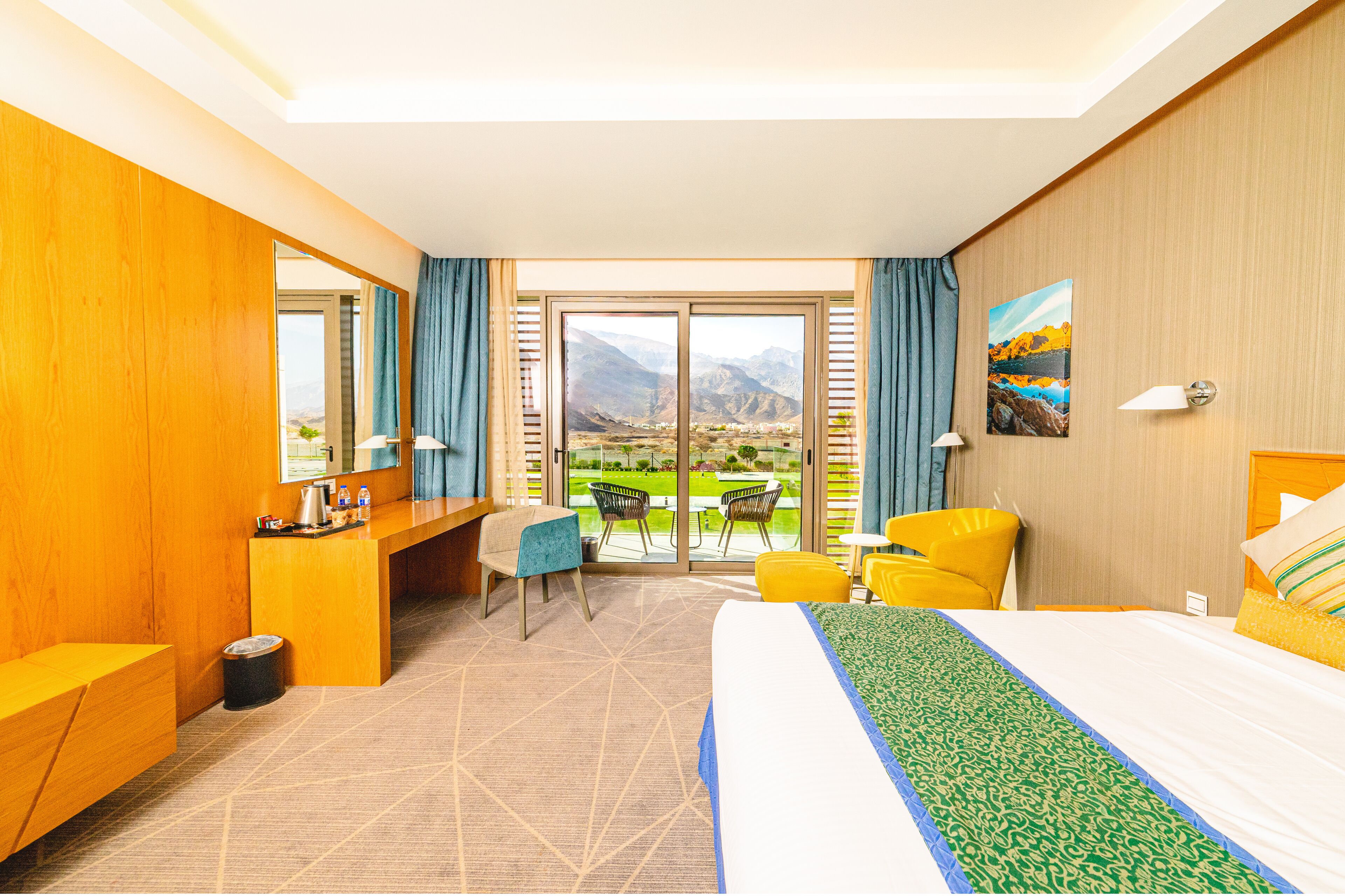 ラグジュアリー ダブルルーム | デスク、ノートパソコン用作業スペース、防音設備、アイロン / アイロン台