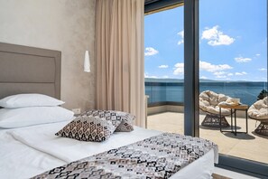 4 bedrooms, iron/ironing board, WiFi, bed sheets - Luxury, seafront Villa IVAN with heated pool only 100m from the beach (Omis)