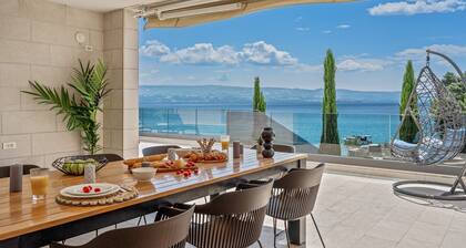 NEU! Luxus, direkt am Meer Villa Petra mit beheiztem Pool nur 50 m vom Strand