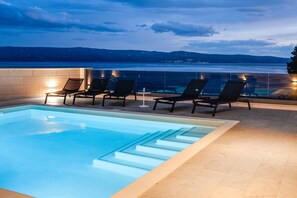 Opvarmet pool