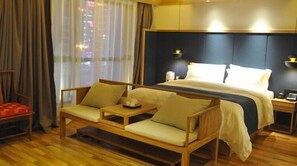 Blackout drapes, free WiFi, bed sheets - Qianna Chengji Hotel (Yuncheng)