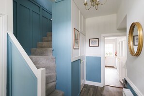 Interior - St Faith's - Chichester Cathedral - sleeps 7 guests  in 4 bedrooms (Chichester)