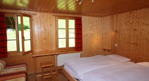 Triple Room | Desk, blackout curtains, iron/ironing board, free WiFi