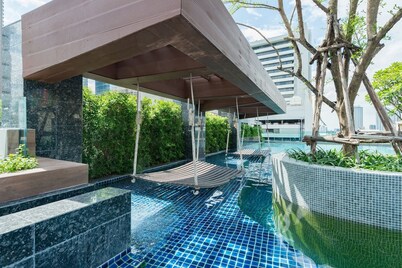 Luxury Condo @ Heart of Bangkok-24 HOUR CHECK-IN