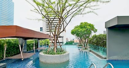 Luxury Condo @ Heart of Bangkok-24 HOUR CHECK-IN