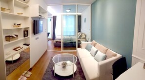 1 chambre, espace de travail pour ordinateur portable