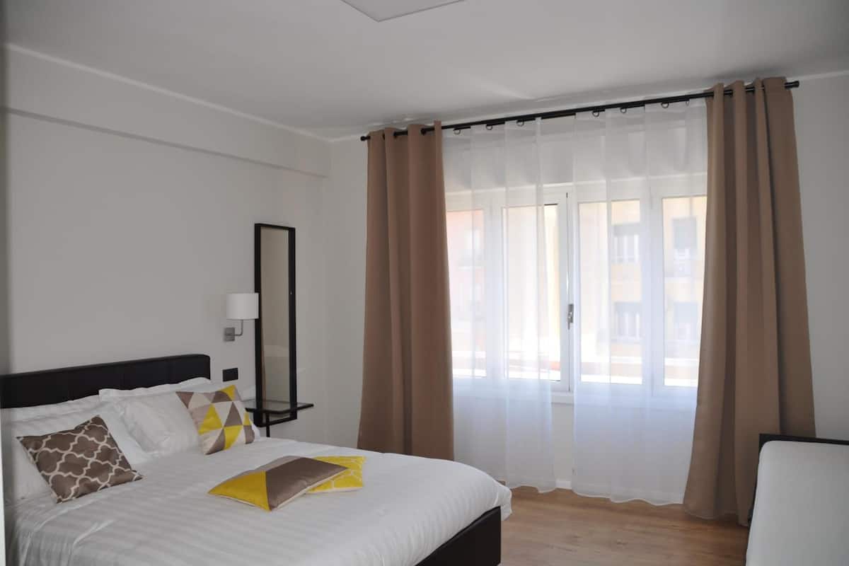 Italiaanse Frette-lakens, luxe beddengoed, donzen dekbedden