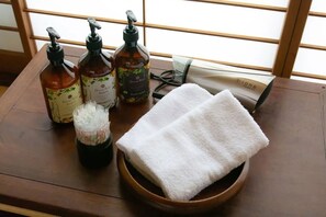 Bed sheets - Guest House IROHA Yamanaka01 (Kaga)