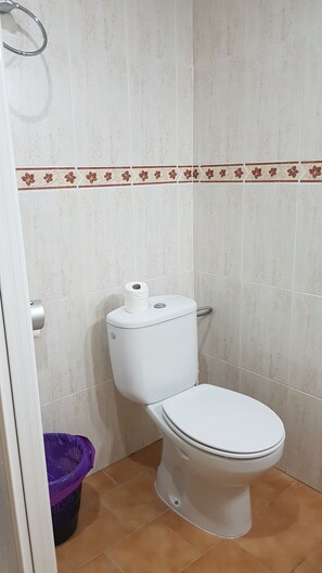 Bathroom - Camping Ruta del Purche (Monachil)