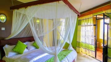 Standard Room | Desk, iron/ironing board, free WiFi, bed sheets