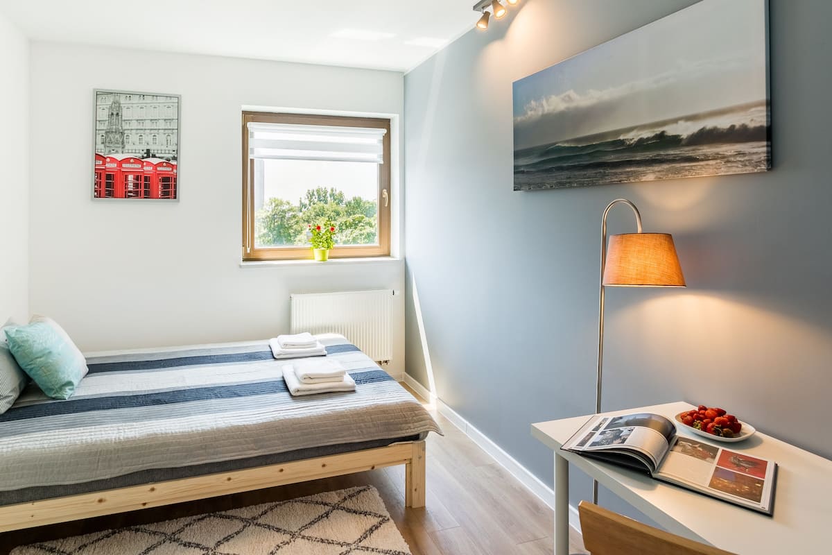 Classic Apartment, 2 Bedrooms (Lokietka 8E st.)