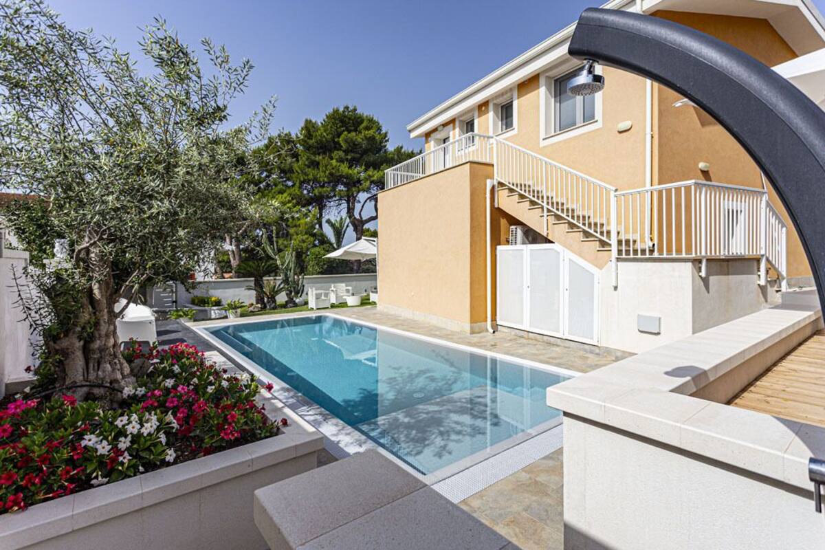 Luxury Villa, 4 Bedrooms, Private Pool, Partial Sea View | Private pool