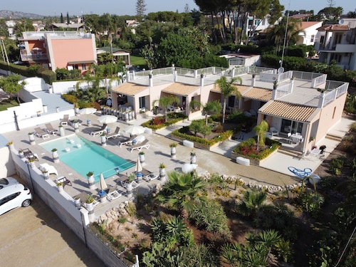 STELLA DEL MARE APARTMENTS