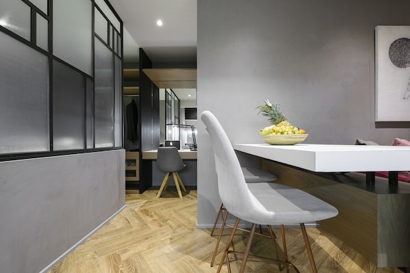 Apartment, 1 Bedroom (Ataraxia Suite) | Living room
