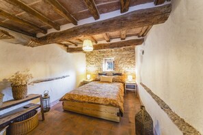 1 quarto, ferros/tábuas de passar roupa, Wi-Fi de cortesia