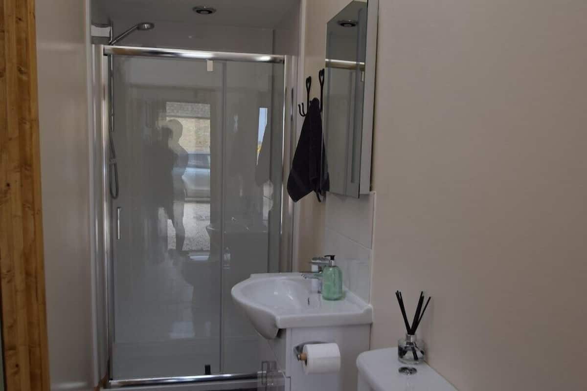 King Room with Garden View and Single Bed | Bathroom