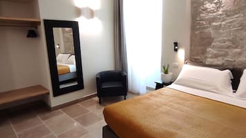 Kamar Triple | 1 kamar tidur, seprai premium, minibar, dan didekorasi berbeda-beda