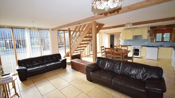 House, 3 Bedrooms | Living room - The Warren (Cheltenham)