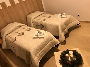 Couette en duvet, accès au Wi-Fi (inclus), literie fournie