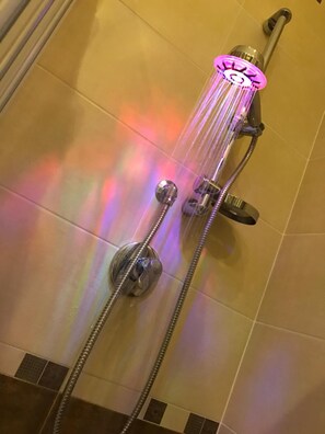 Shower, hair dryer, bidet, towels - La Dolce Notte (Triggiano)