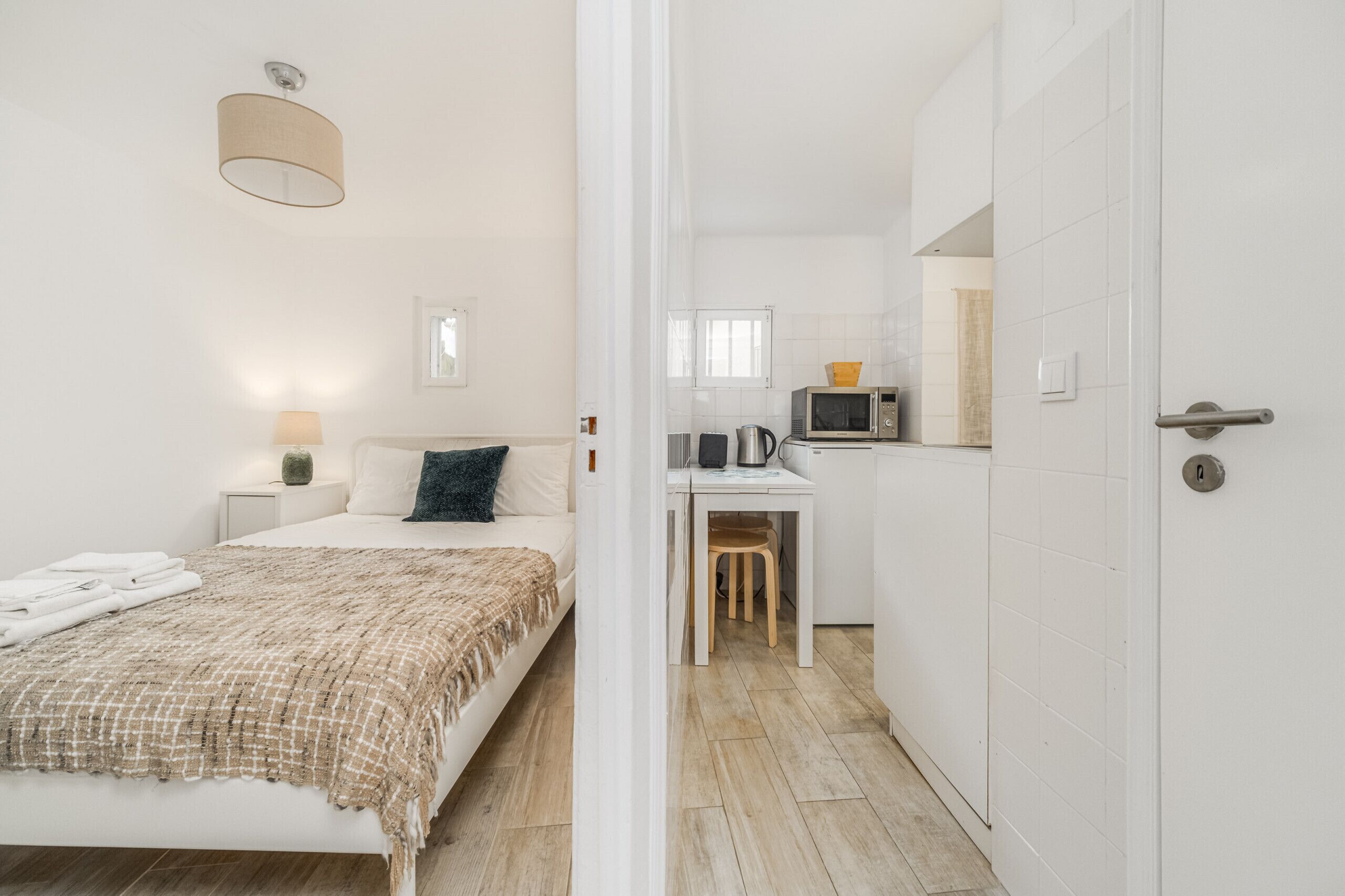 1 chambre, fer et planche à repasser, Wi-Fi gratuit, draps fournis