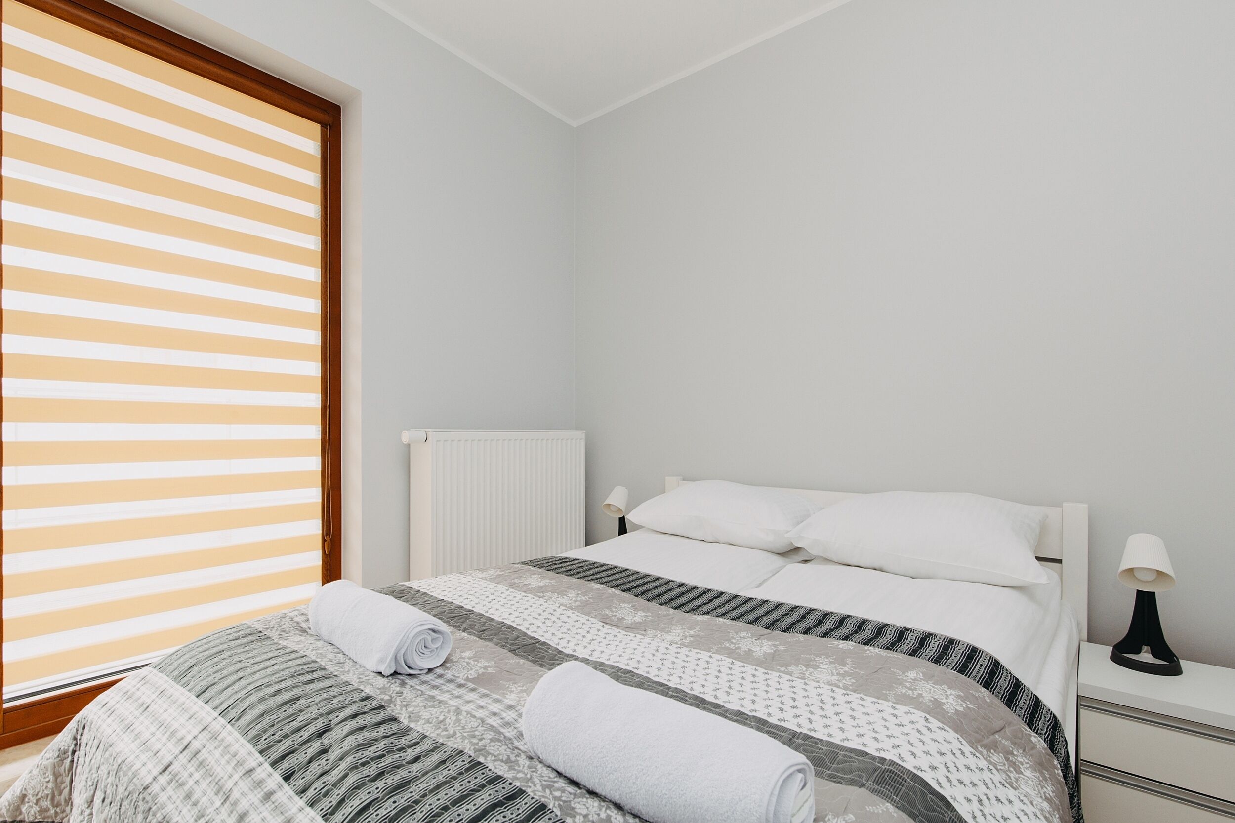 1 غرفة نوم وملاءات للفراش لا تسبب الحساسية ومساحة عمل للكمبيوتر المحمول