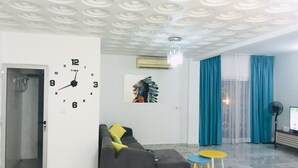 Unclassified image, 3 of 10, button - Residence Janny T3 (Abidjan)