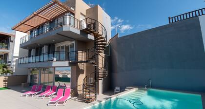 Sea la Vie Tietosuoja ja rauhallisuus upeassa huvilassa, jossa uima-allas ja ilmainen WIFI