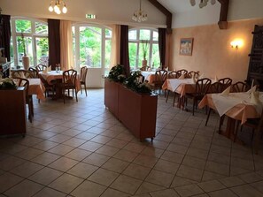 Daily buffet breakfast (EUR 7 per person)