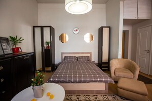 1 makuuhuone, silitysrauta/-lauta, Wi-Fi