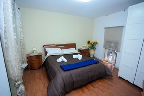 2 Schlafzimmer, Bügeleisen/Bügelbrett, WLAN, Bettwäsche