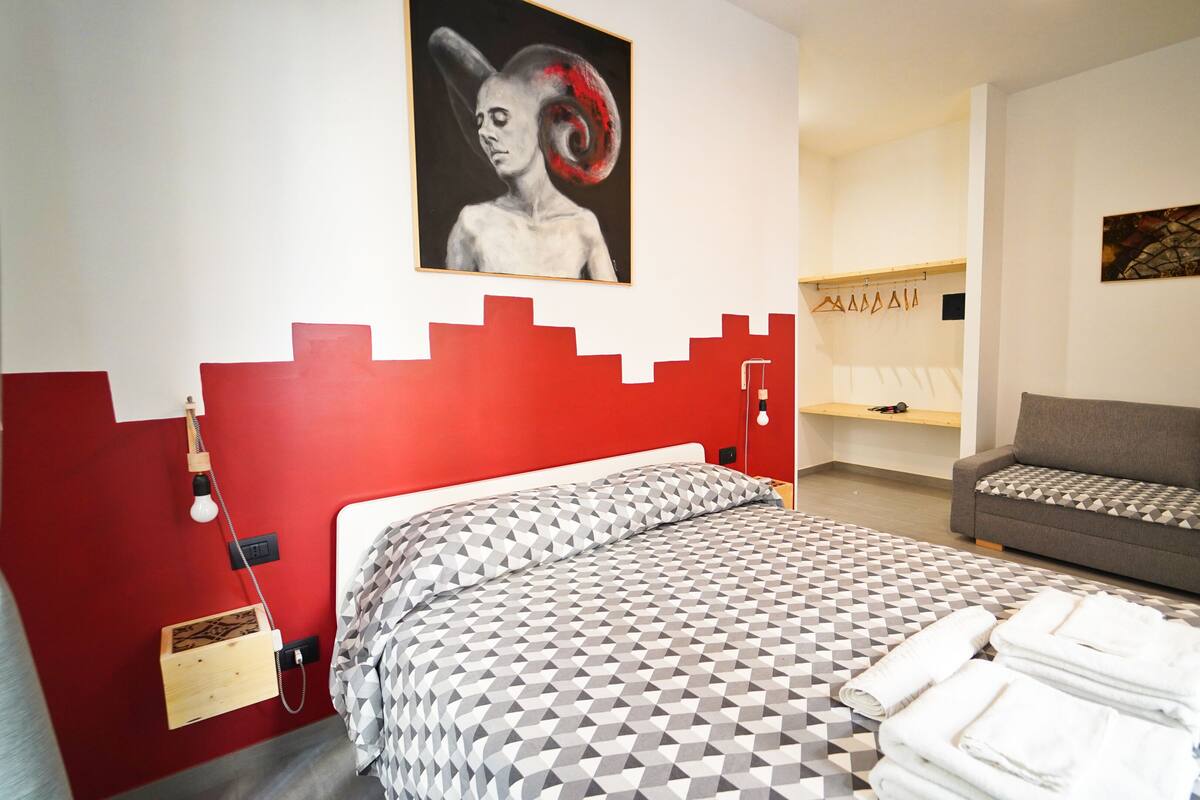 Standard Double Room, Private Bathroom | In-room safe, desk, blackout drapes, WiFi (free)