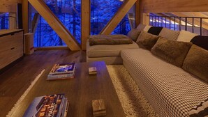 スイート (Zermatt) | リビング エリア | テレビ、暖炉