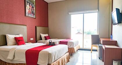 Reddoorz Plus Near Blok M Square