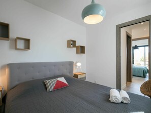 3 Schlafzimmer, Reisekinderbett, kostenloses WLAN, Bettwäsche
