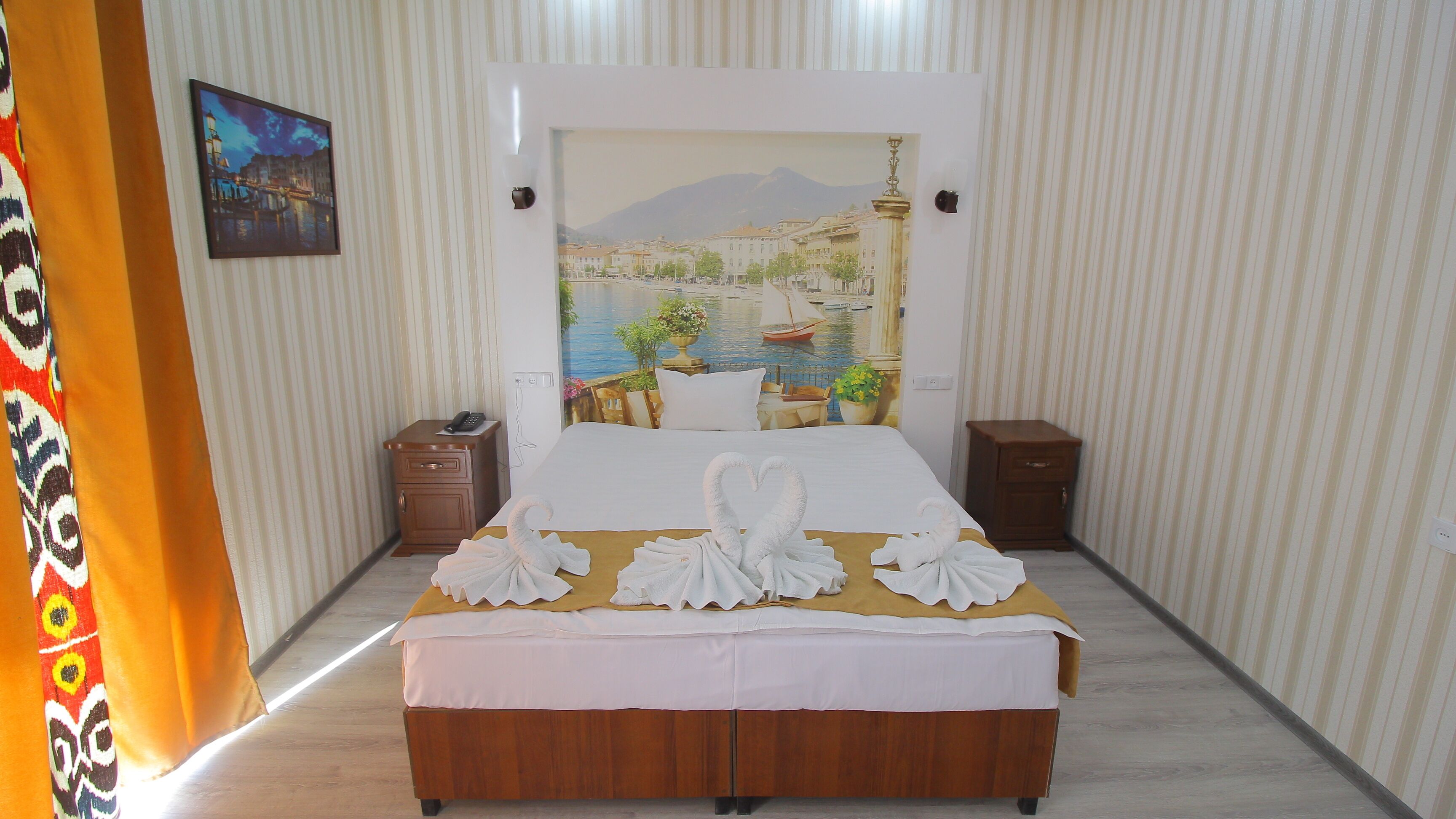 Comfort Double Room | Minibar, in-room safe, desk, laptop workspace