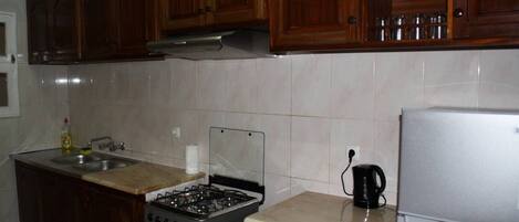 Kochgeschirr/Geschirr/Besteck