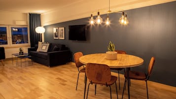 Minibar, desk, soundproofing, iron/ironing board