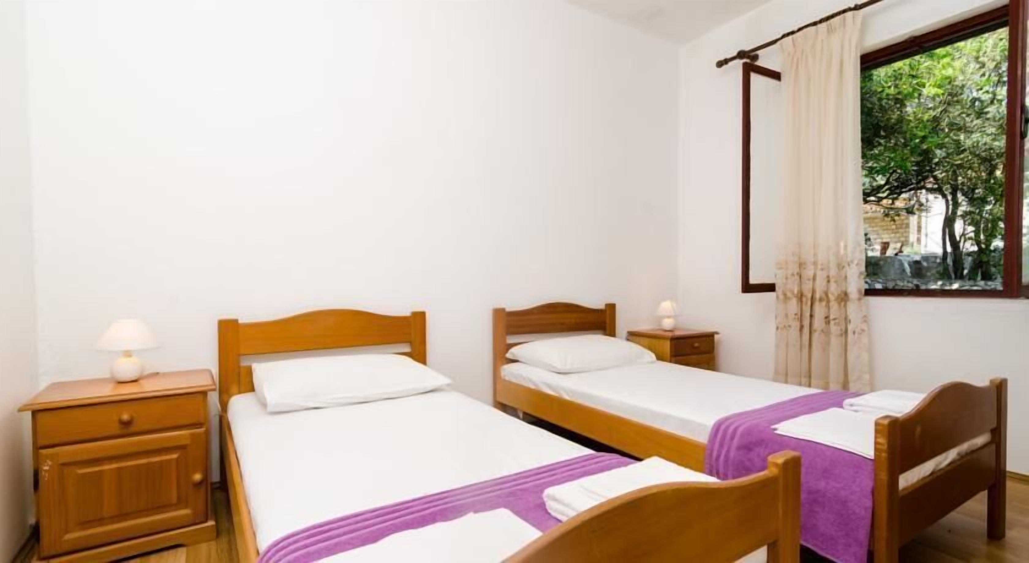 Apartment, 5 Bedrooms, Terrace | Iron/ironing board, free WiFi, bed sheets