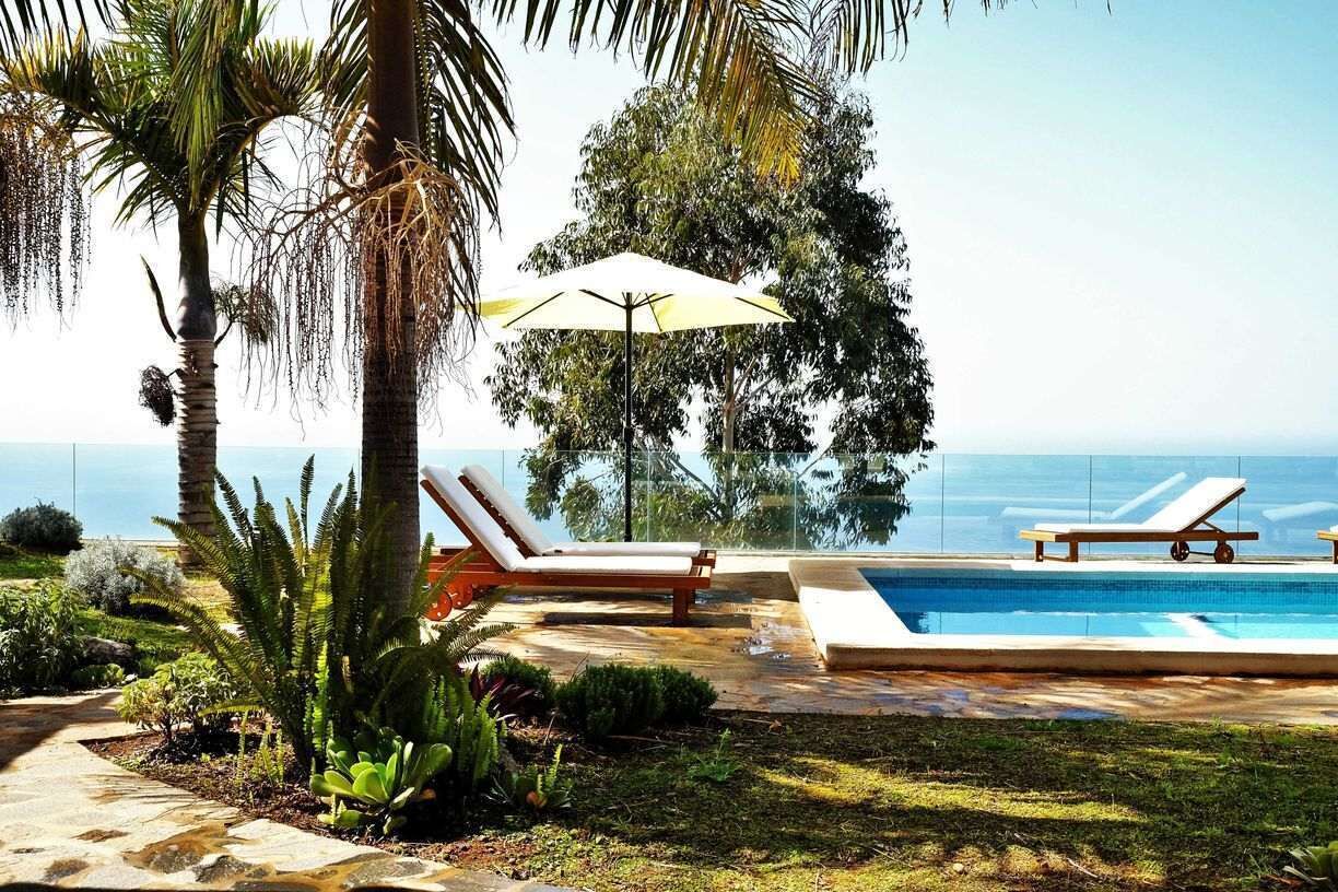 Et oppvarmet basseng