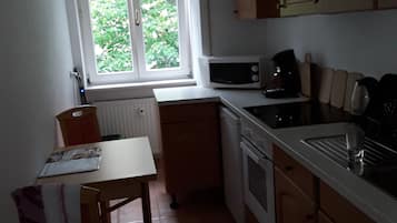 Apartment, 2 Bedrooms | Private kitchen | Full-size fridge, microwave, oven, stovetop