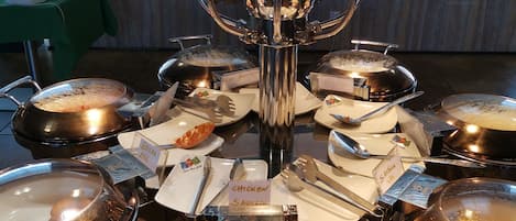 Desayuno buffet incluido todos los días