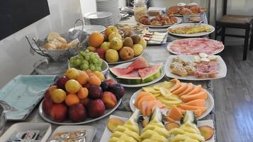 Tägliches inbegriffenes Frühstücksbuffet